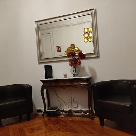 Hotel Grand Via House Madrid Esterno foto