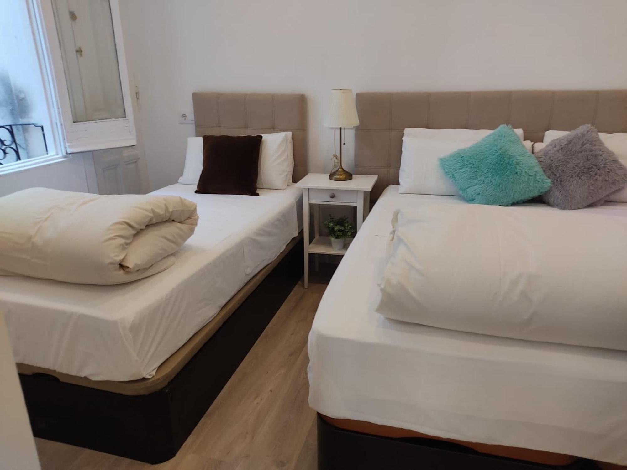 Hotel Grand Via House Madrid Esterno foto