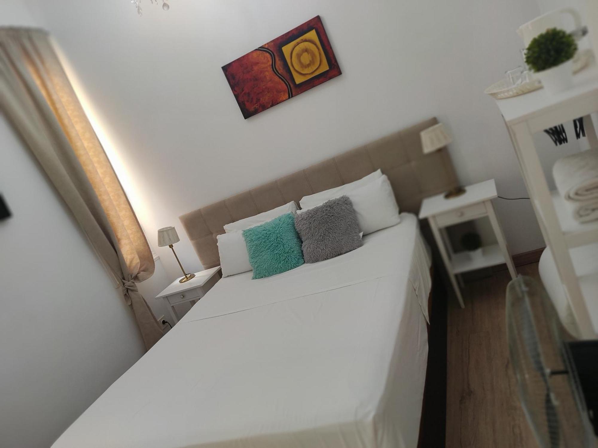 Hotel Grand Via House Madrid Esterno foto