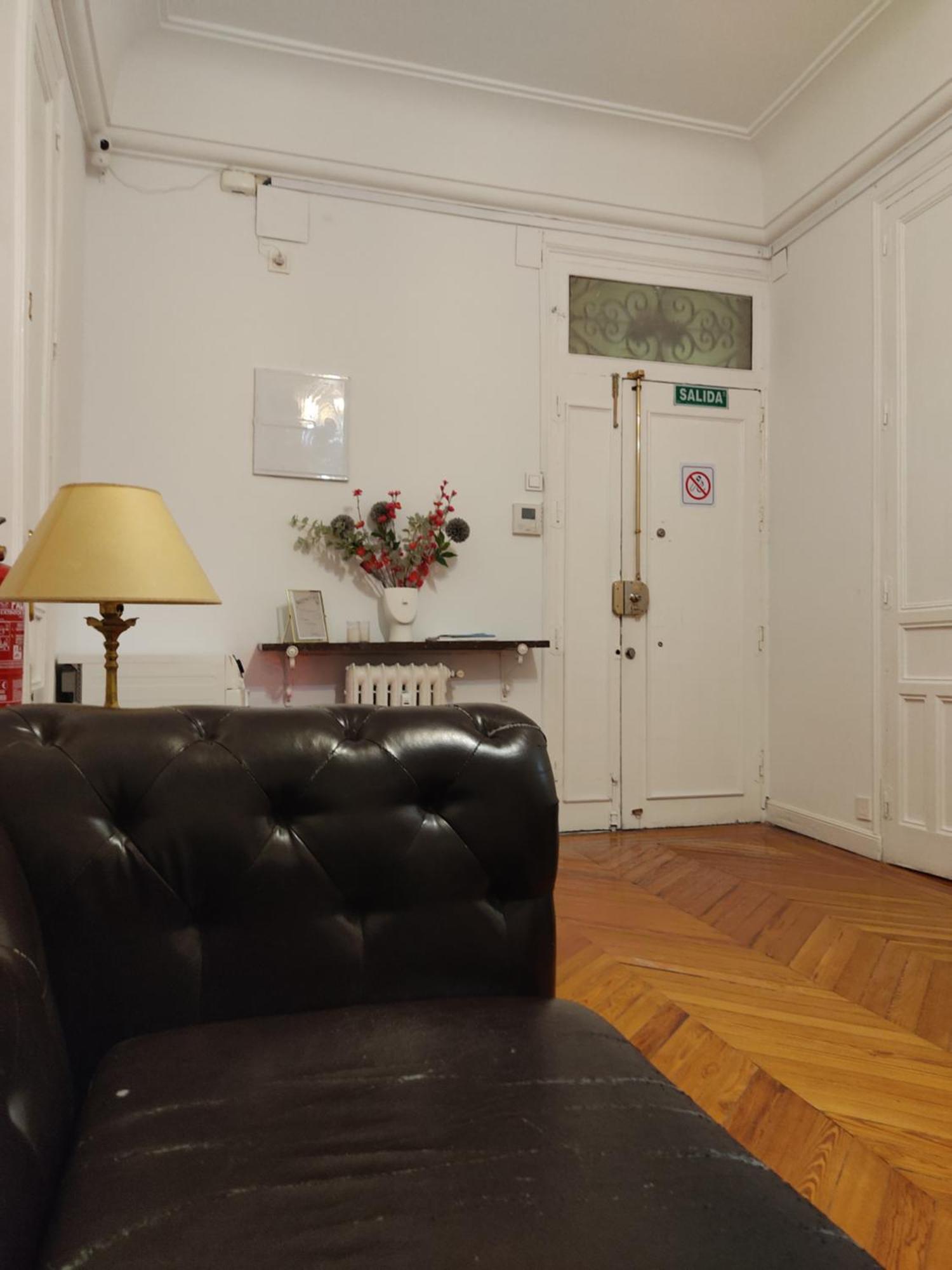 Hotel Grand Via House Madrid Esterno foto