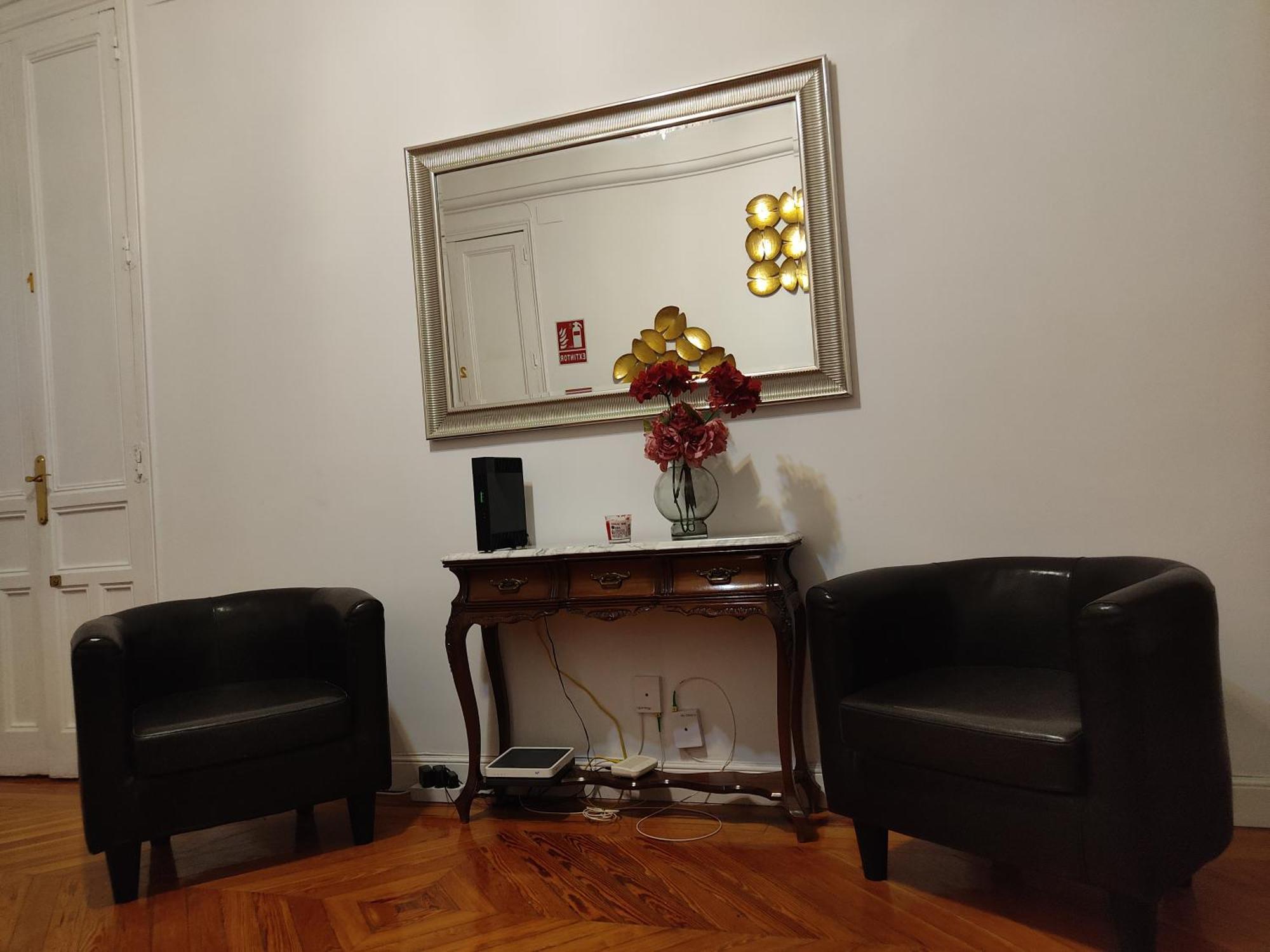 Hotel Grand Via House Madrid Esterno foto