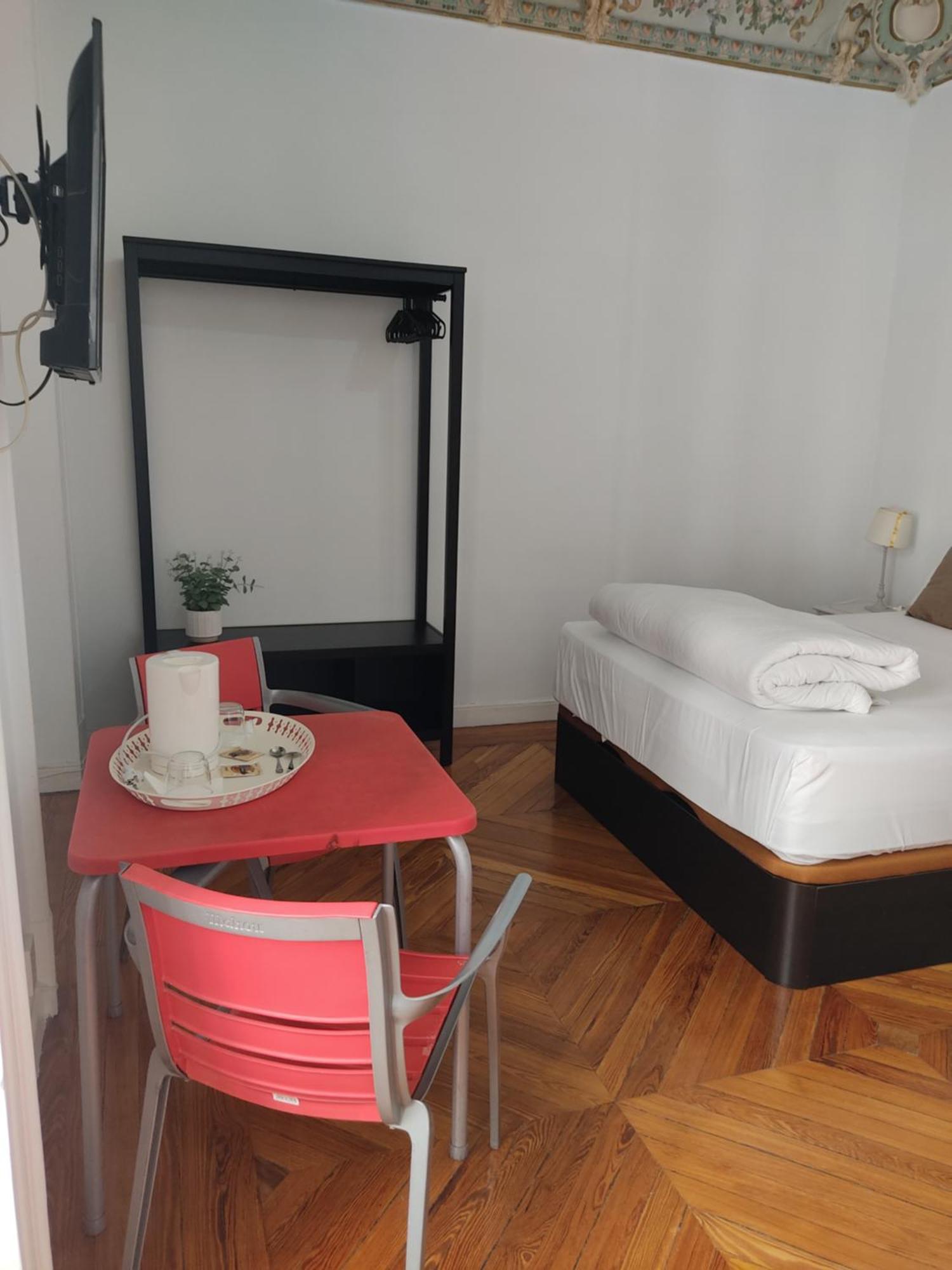 Hotel Grand Via House Madrid Esterno foto