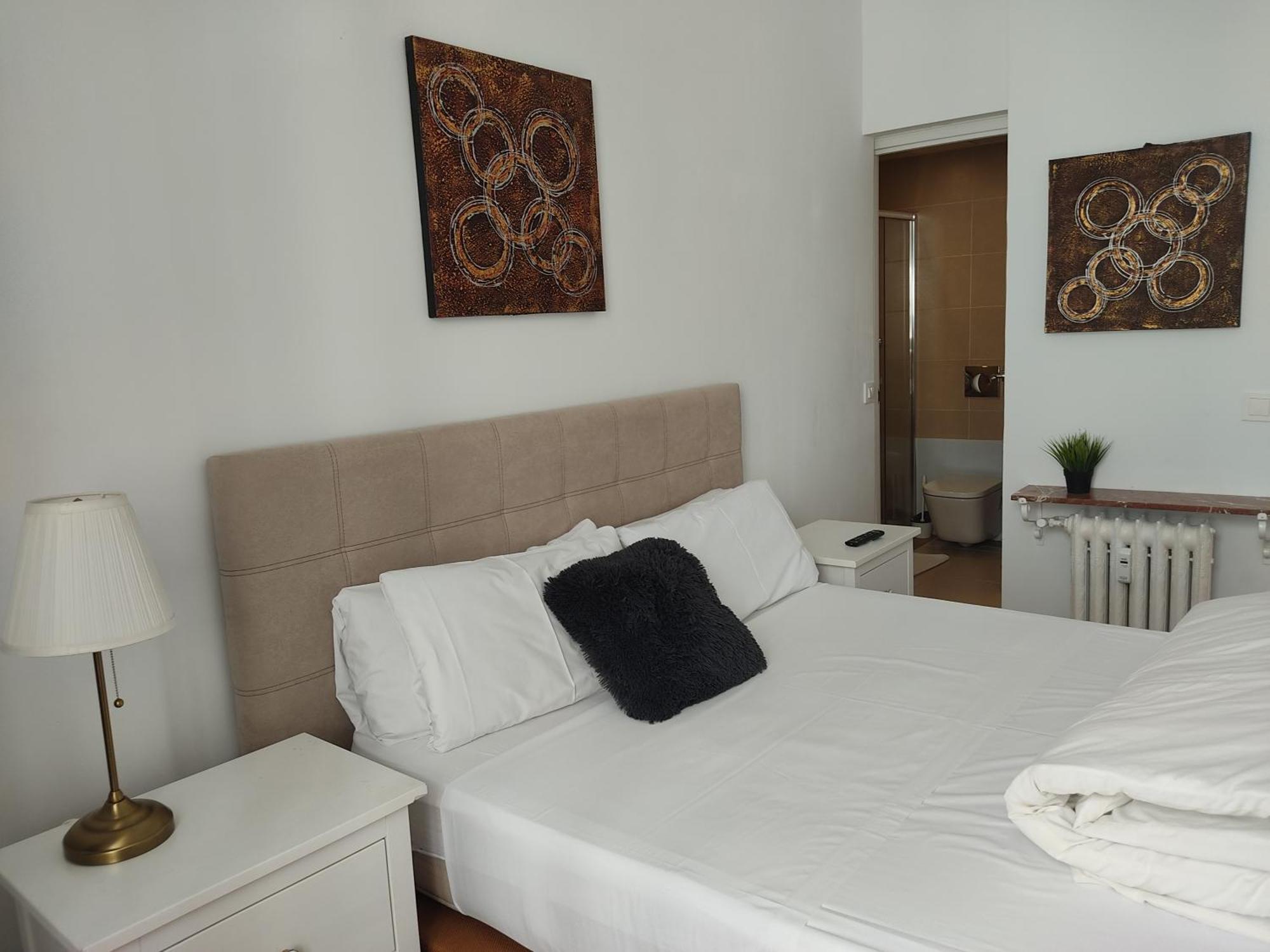 Hotel Grand Via House Madrid Esterno foto