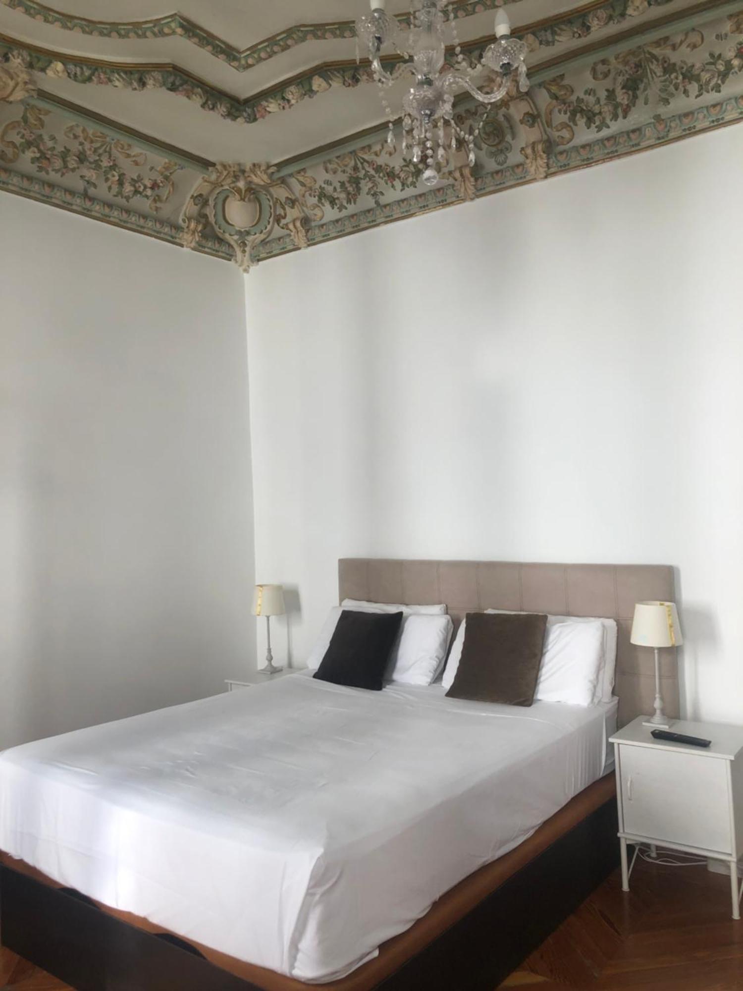Hotel Grand Via House Madrid Esterno foto