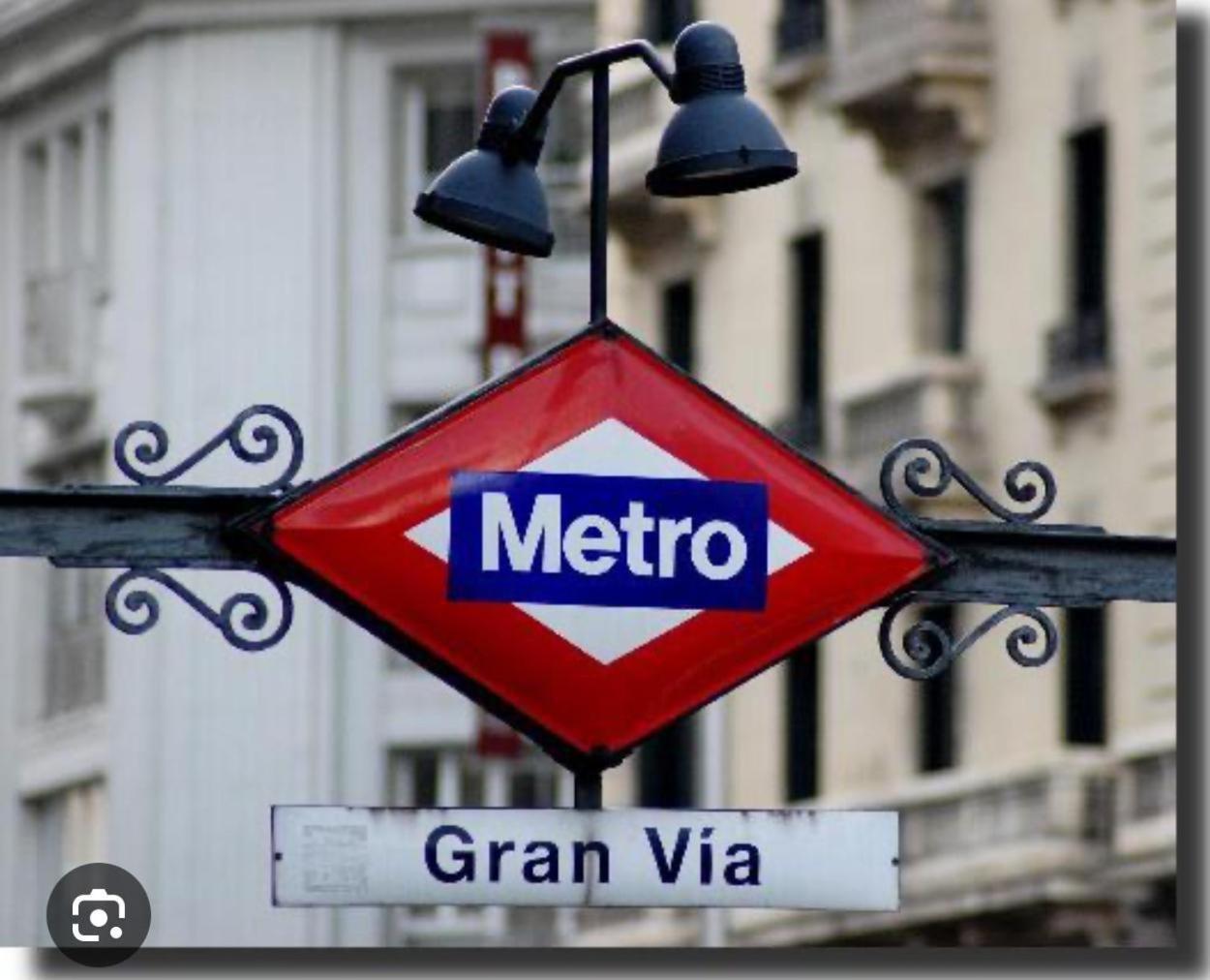 Hotel Grand Via House Madrid Esterno foto