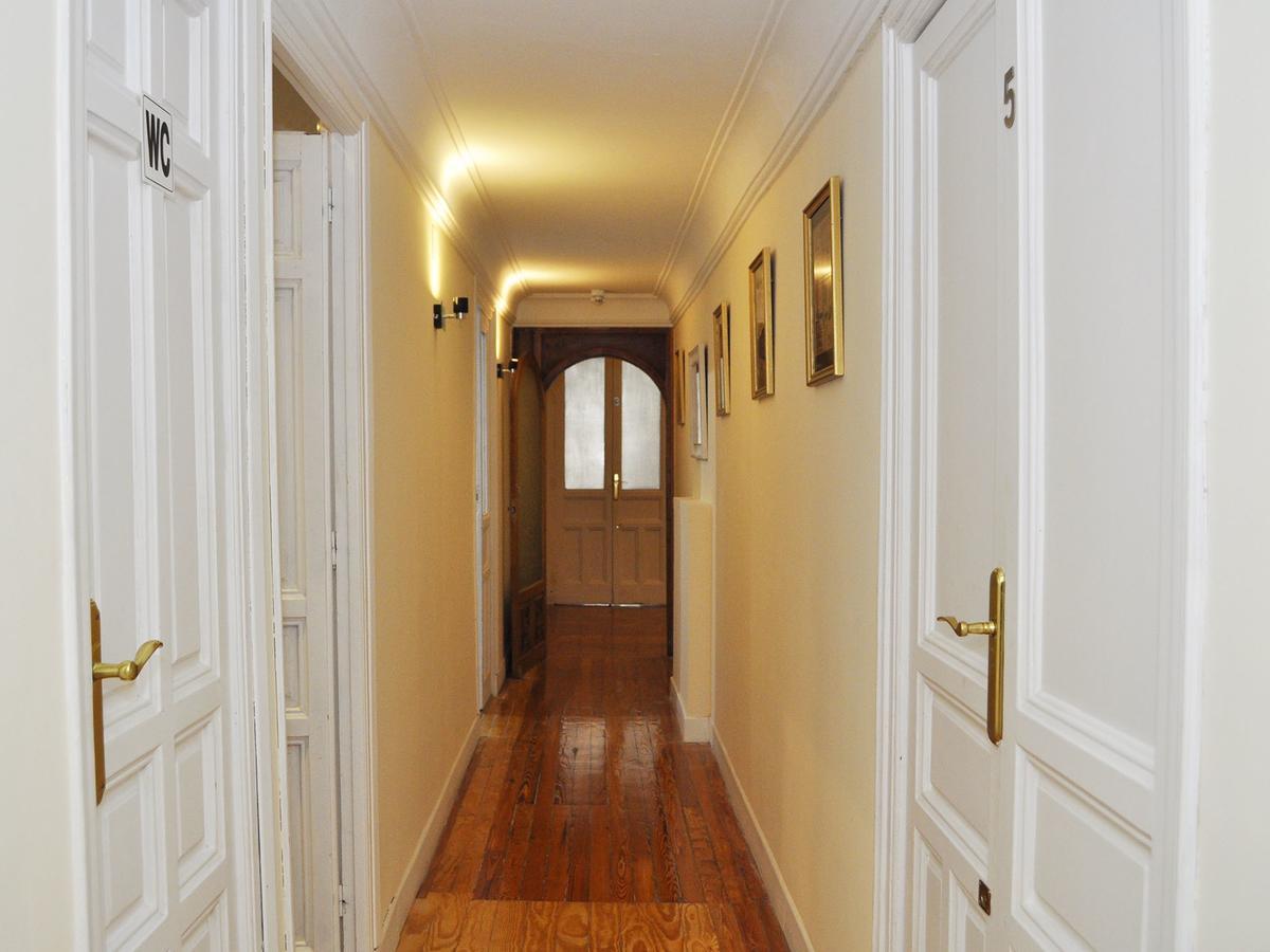 Hotel Grand Via House Madrid Esterno foto